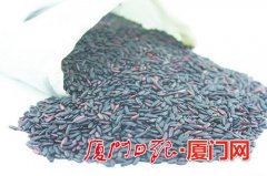 淘米水變黑 人工色素？