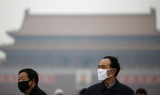 真相！你以為這些口罩都防霾 別逗了 